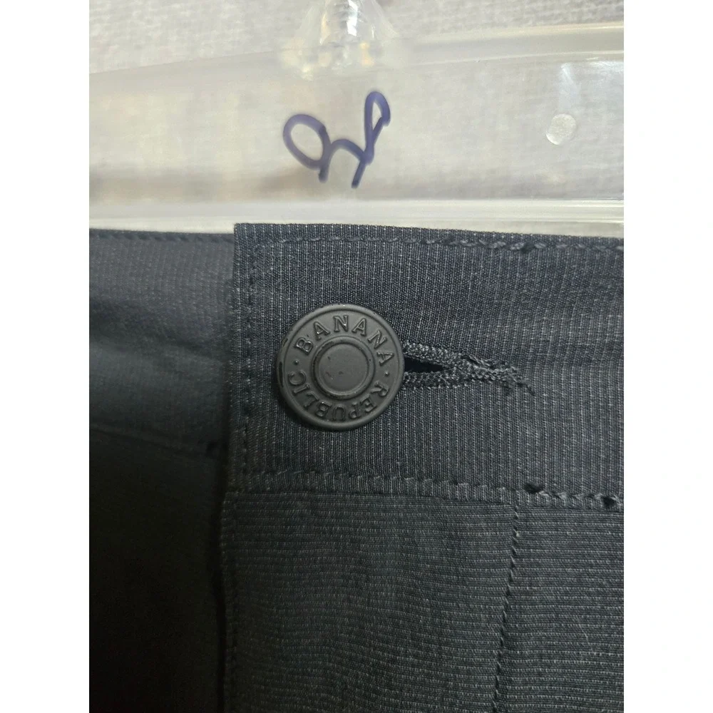 Banana Republic Core Temp Mens Shorts Black Size 40 Elastic Waist Performance